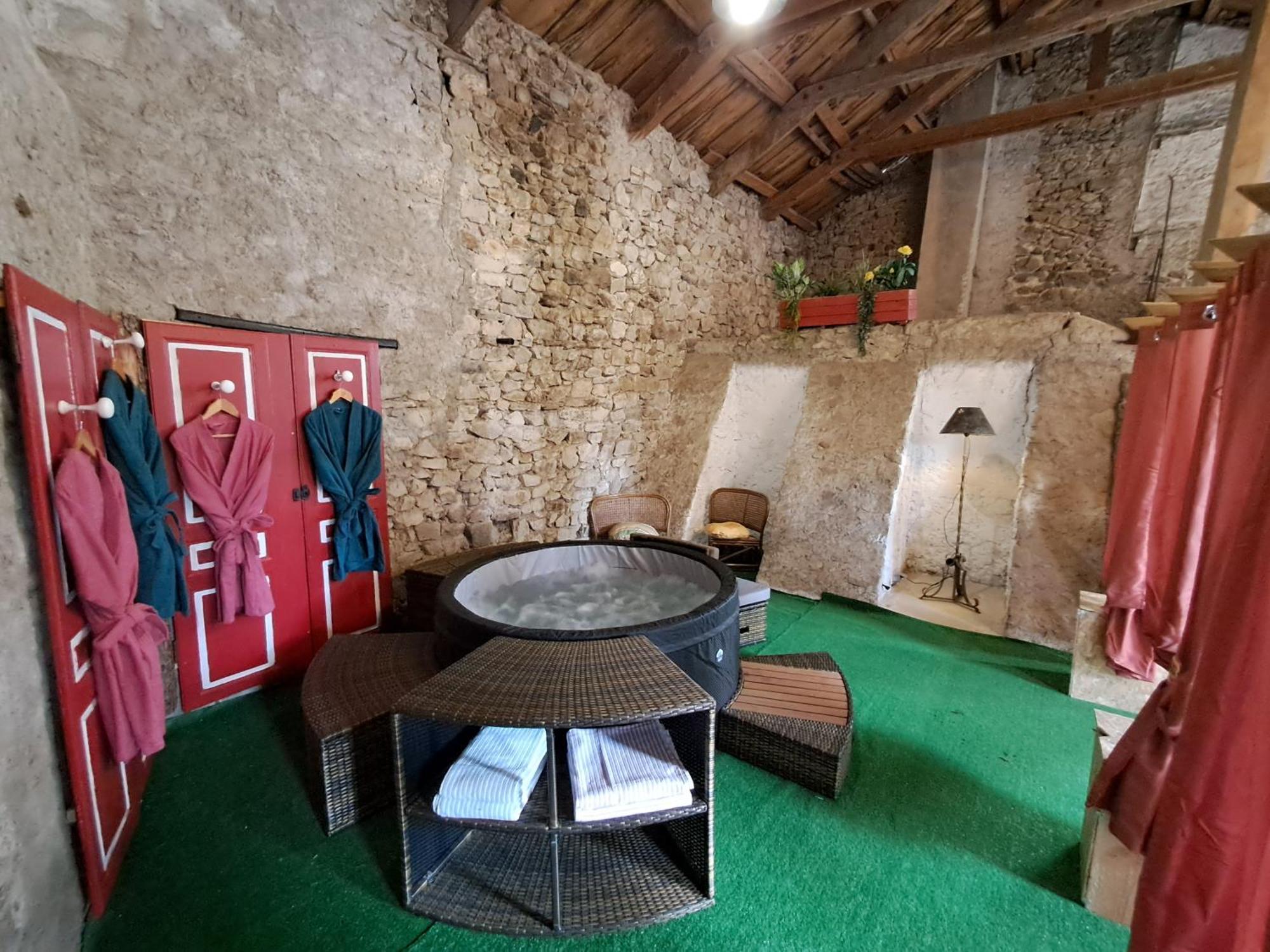 Le Relais De *
